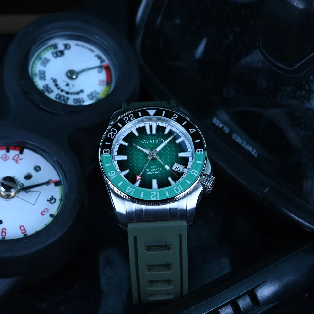 Sea Ranger GMT Fumé Green Dial