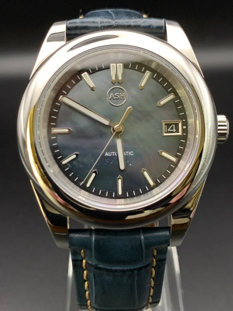 Dark Waters. 39mm Stainless steel case. Black Mother of Pearl dial. Sapphire crystal. NH35 automatic.