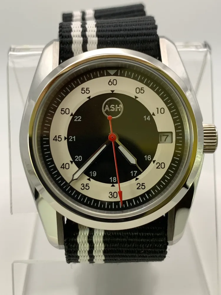 Shiner. 39mm Stainless steel case. Flieger B style dial. Sapphire crystal. Miyota 8215 automatic.
