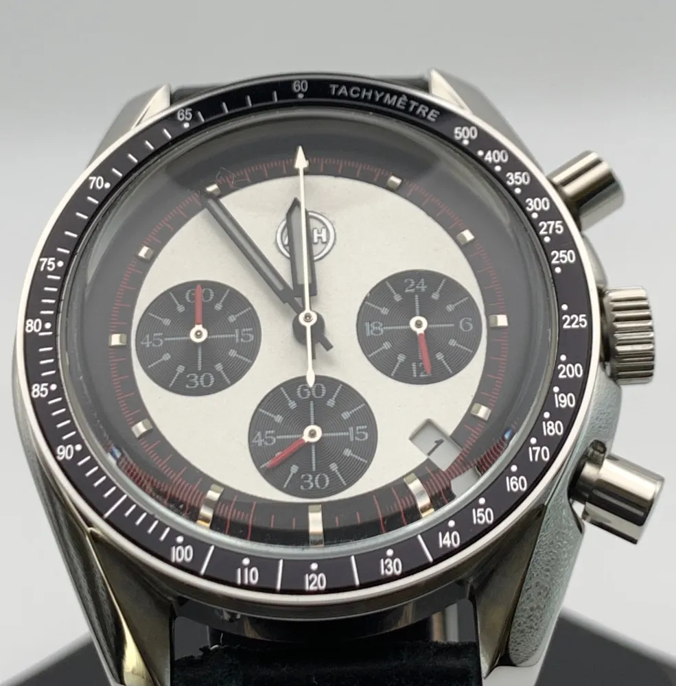 Racetrack. 40mm Stainless steel case. Sapphire crystal. VK63 Mechaquartz.