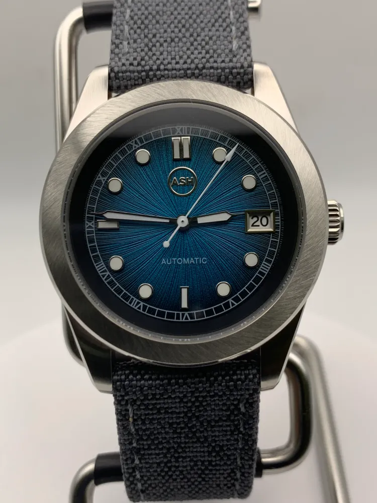 Thalassa - 39mm 3 piece stainless steel case. Sapphire crystal. Seiko NH35.