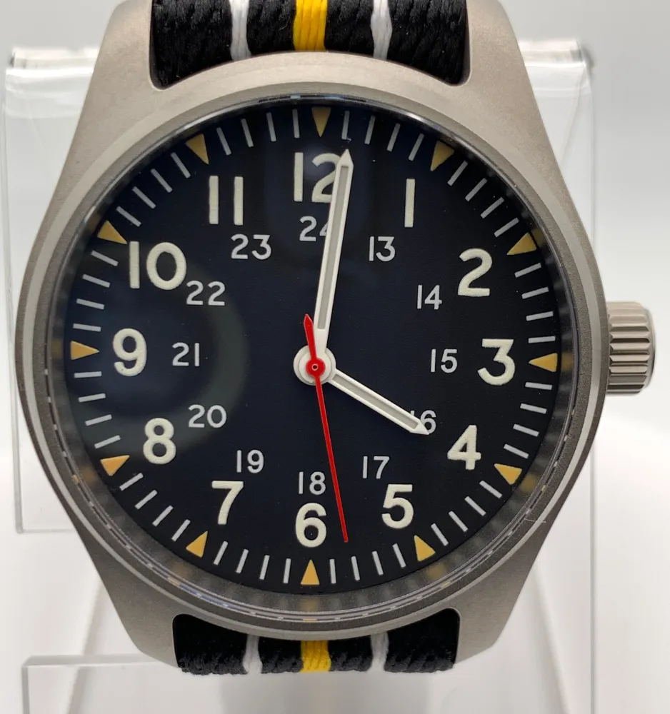 Greyhound. Titanium Field Watch. 39mm. Miyota 2039 Quartz.
