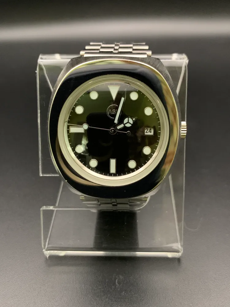 Future To The Back. 35mm Vintage NOS Swiss case marriage. Miyota 8215 automatic movement.
