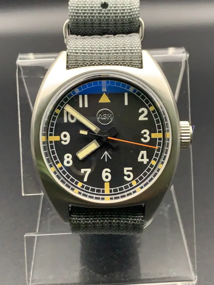 VTOL. 36mm Classic Aviator. Domed sapphire. NH38 automatic.